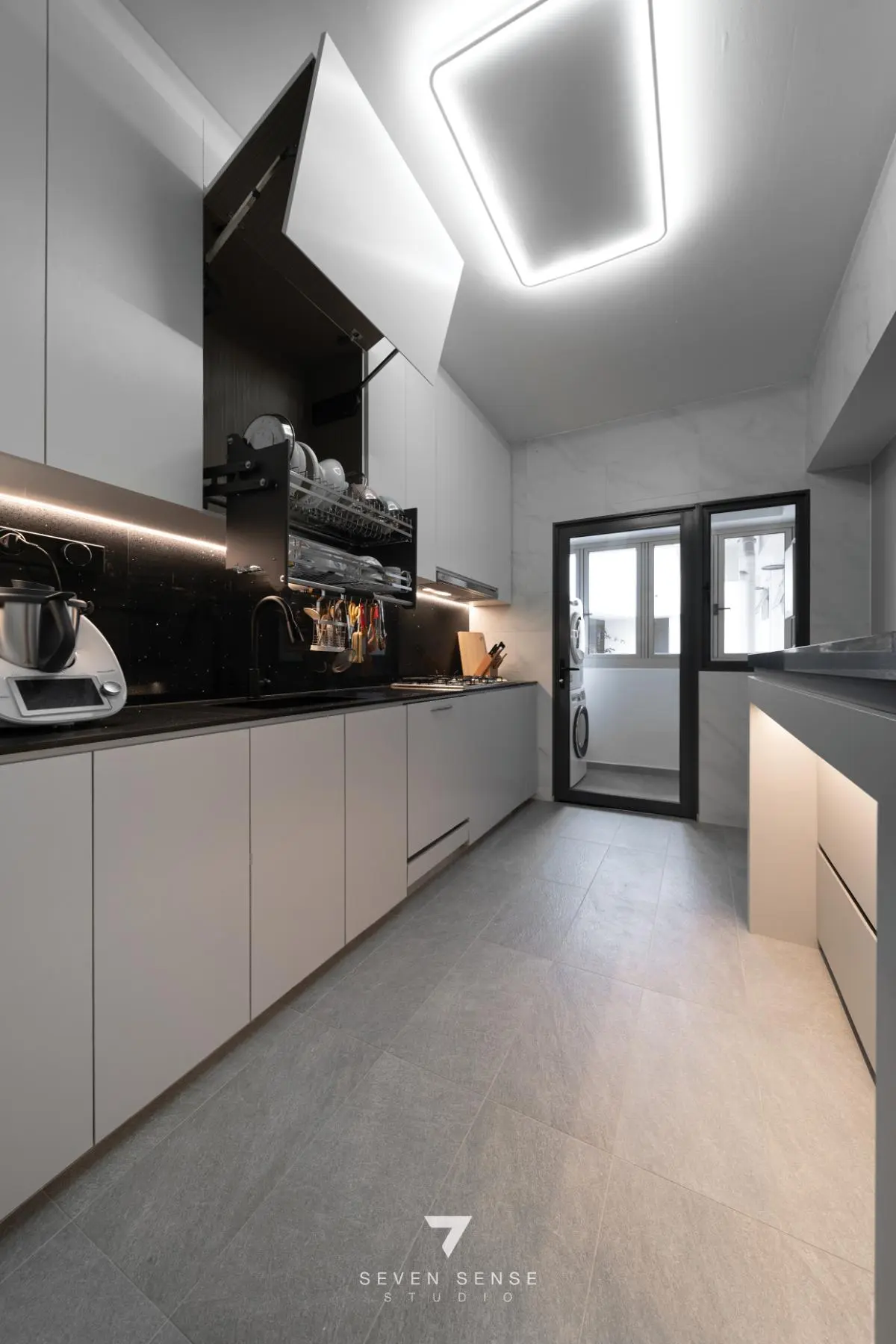 7 Sense Studio — 120A Canberra Crescent 10