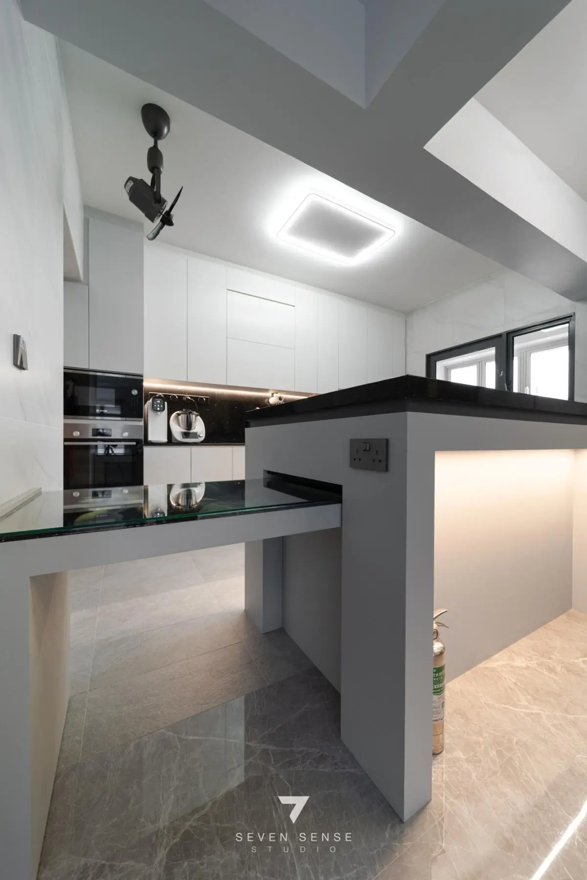 7 Sense Studio — 120A Canberra Crescent 9