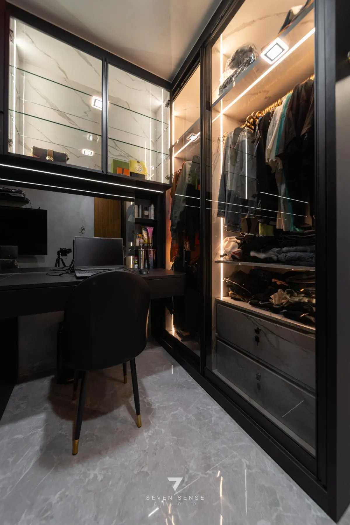 7 Sense Studio — 432B Northshore Drive 11