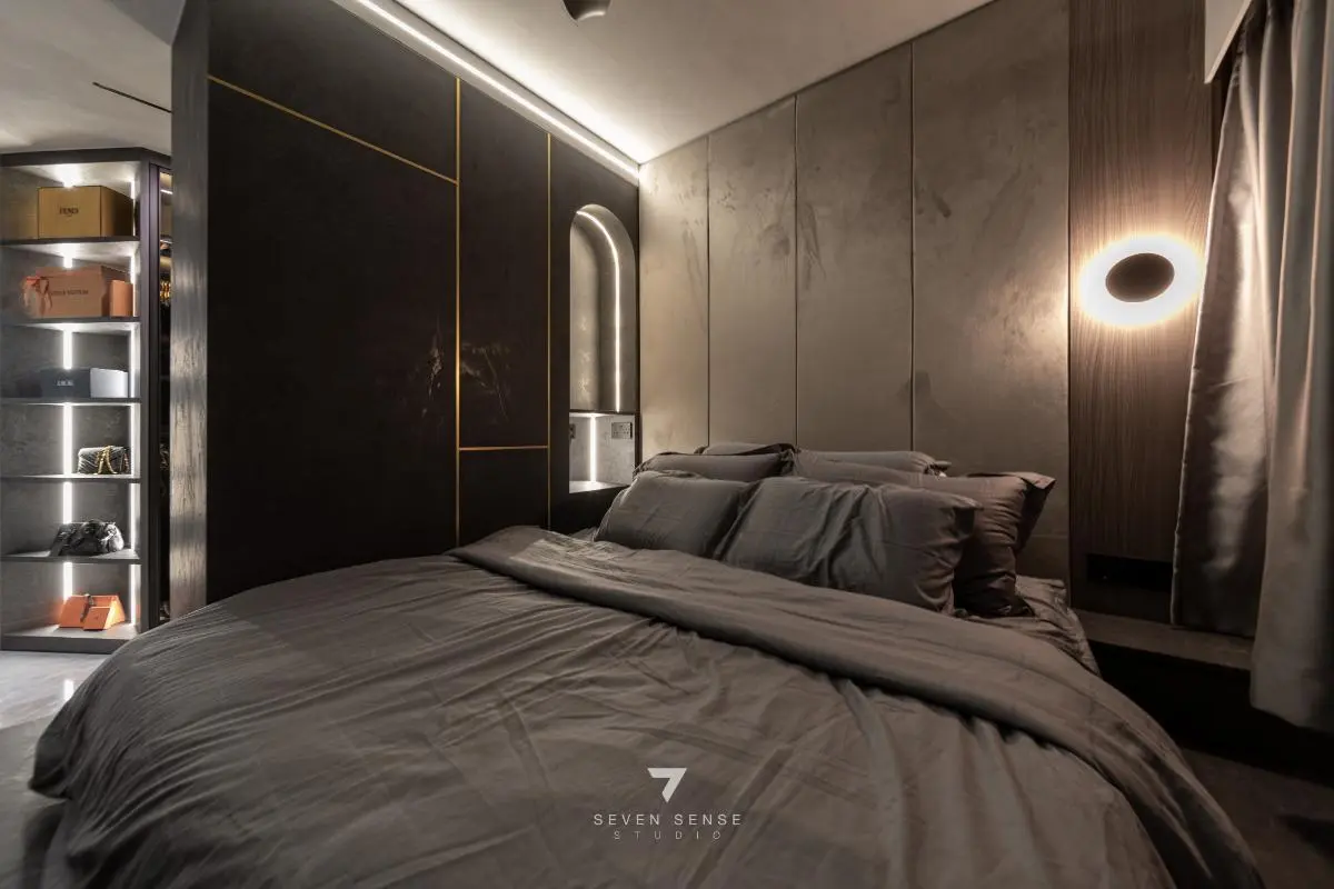 7 Sense Studio — 432B Northshore Drive 17