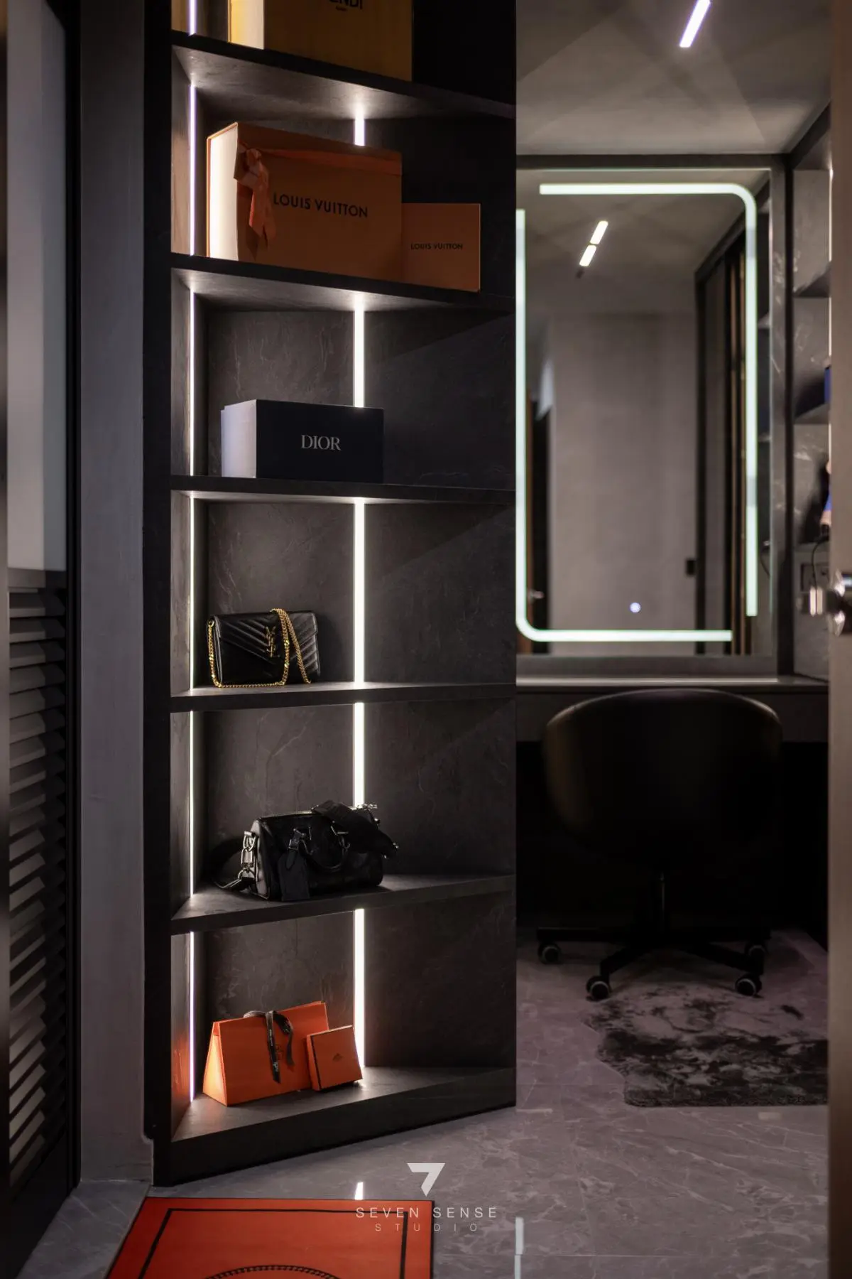 7 Sense Studio — 432B Northshore Drive 21