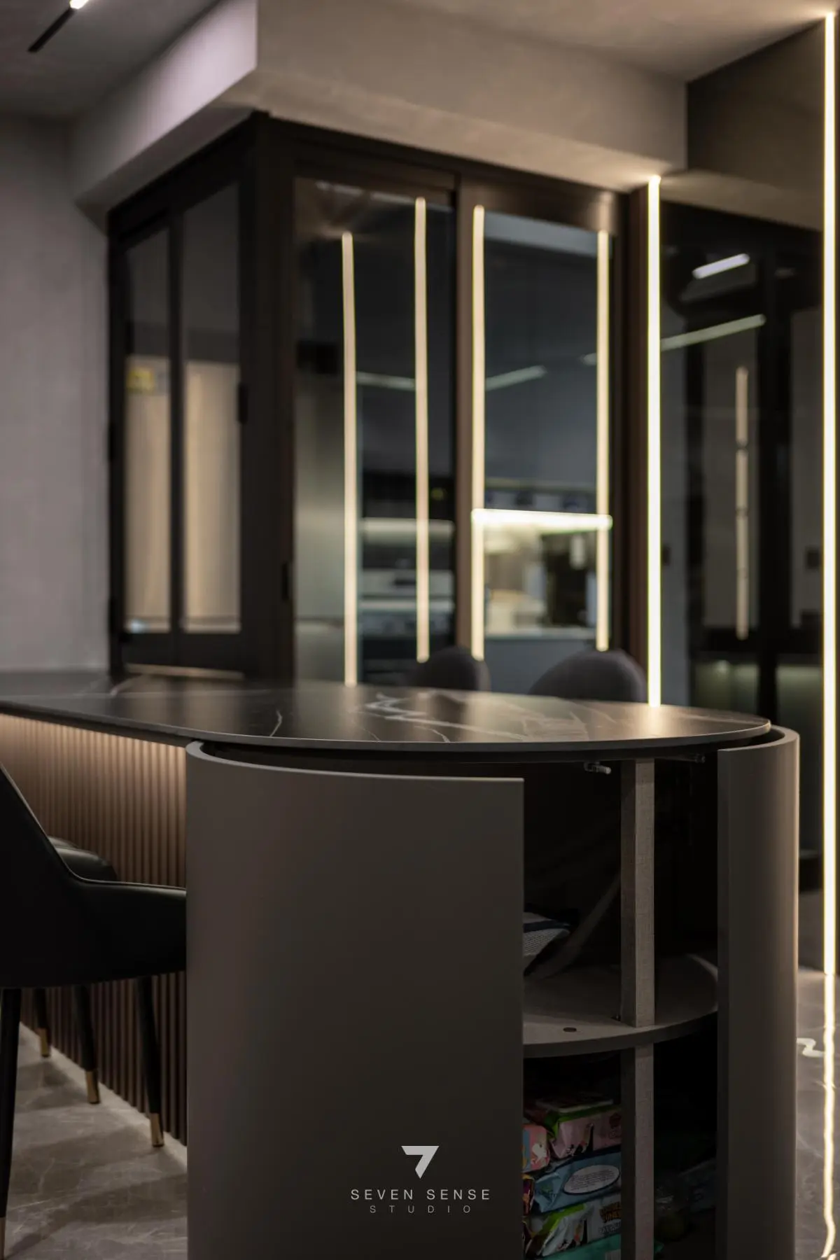7 Sense Studio — 432B Northshore Drive 9