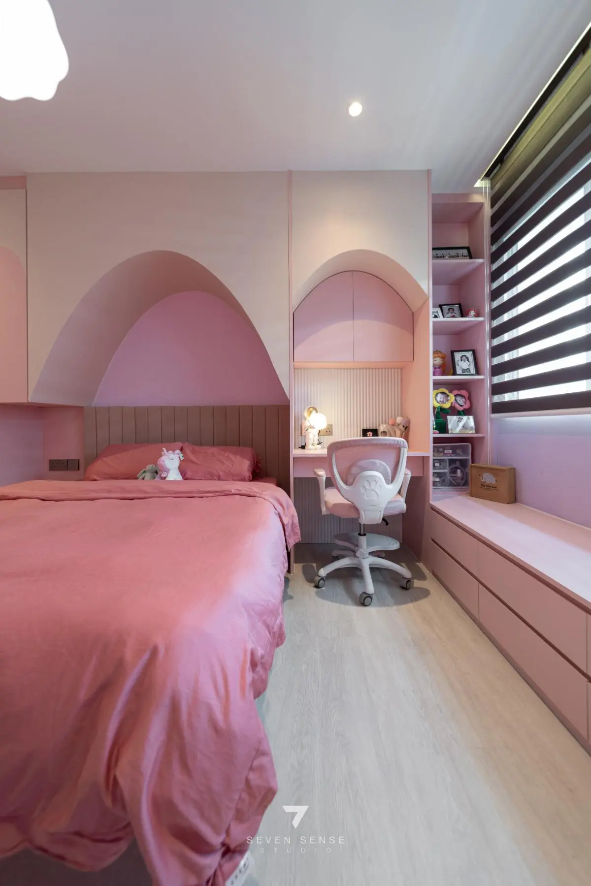 7 Sense Studio — 670 Woodlands Dr 71 12