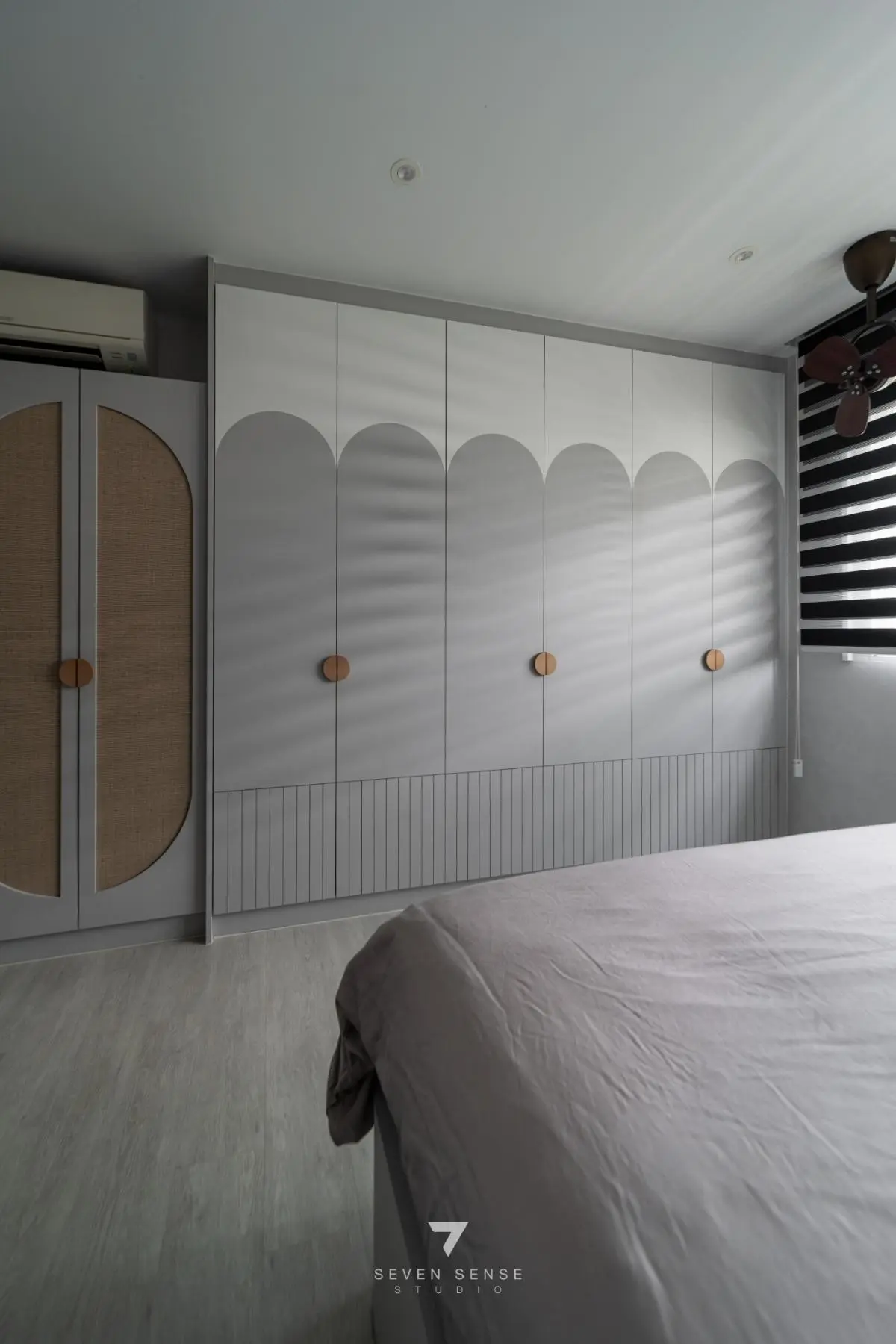 7 Sense Studio — 670 Woodlands Dr 71 21