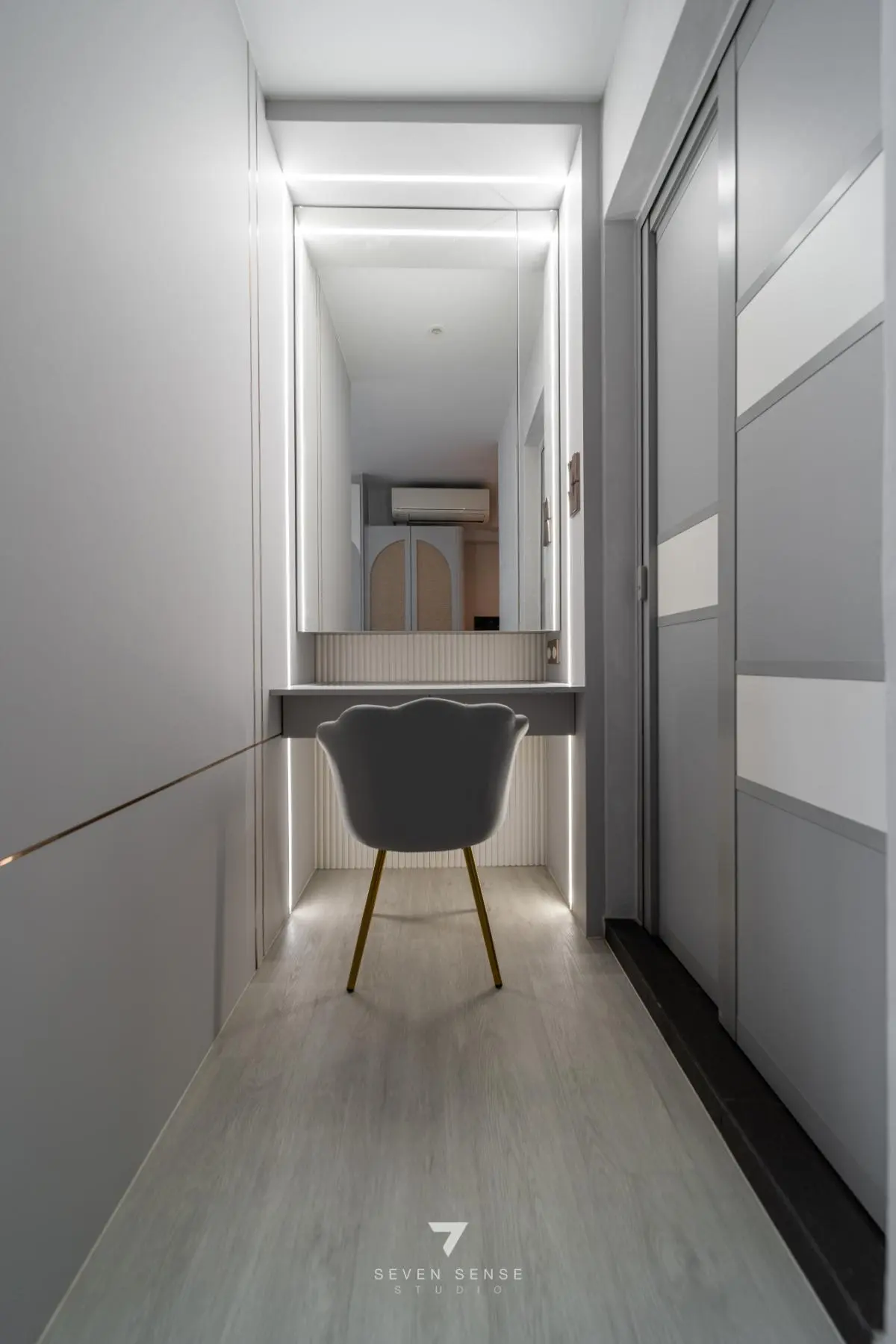 7 Sense Studio — 670 Woodlands Dr 71 24
