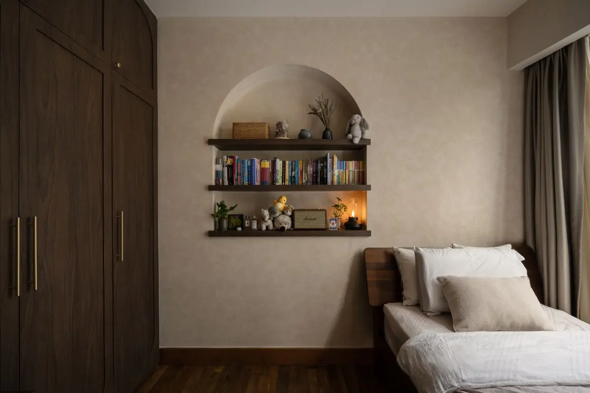 SHE Interior Water Place Condo — image 32