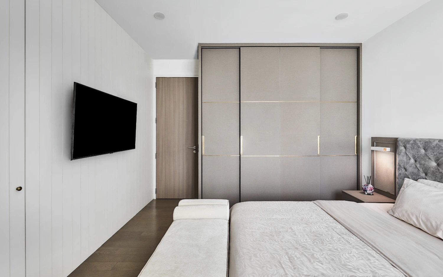 Tapestry of Timeless Elegance — 8