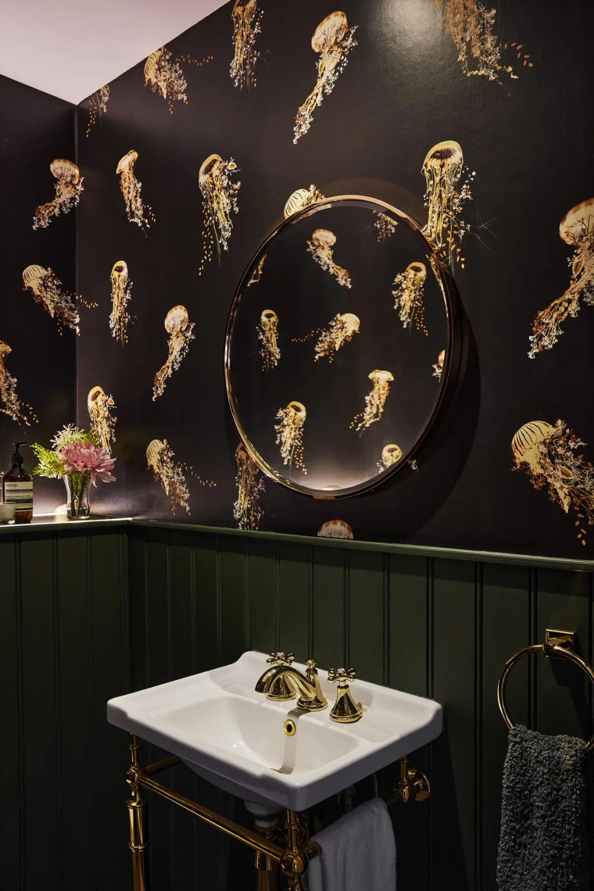 7 Sense Studio — Four Seasons — 16