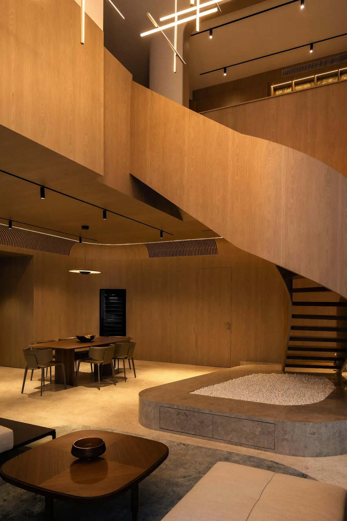 K2SD Oak House — living hall showing curved and angular forms