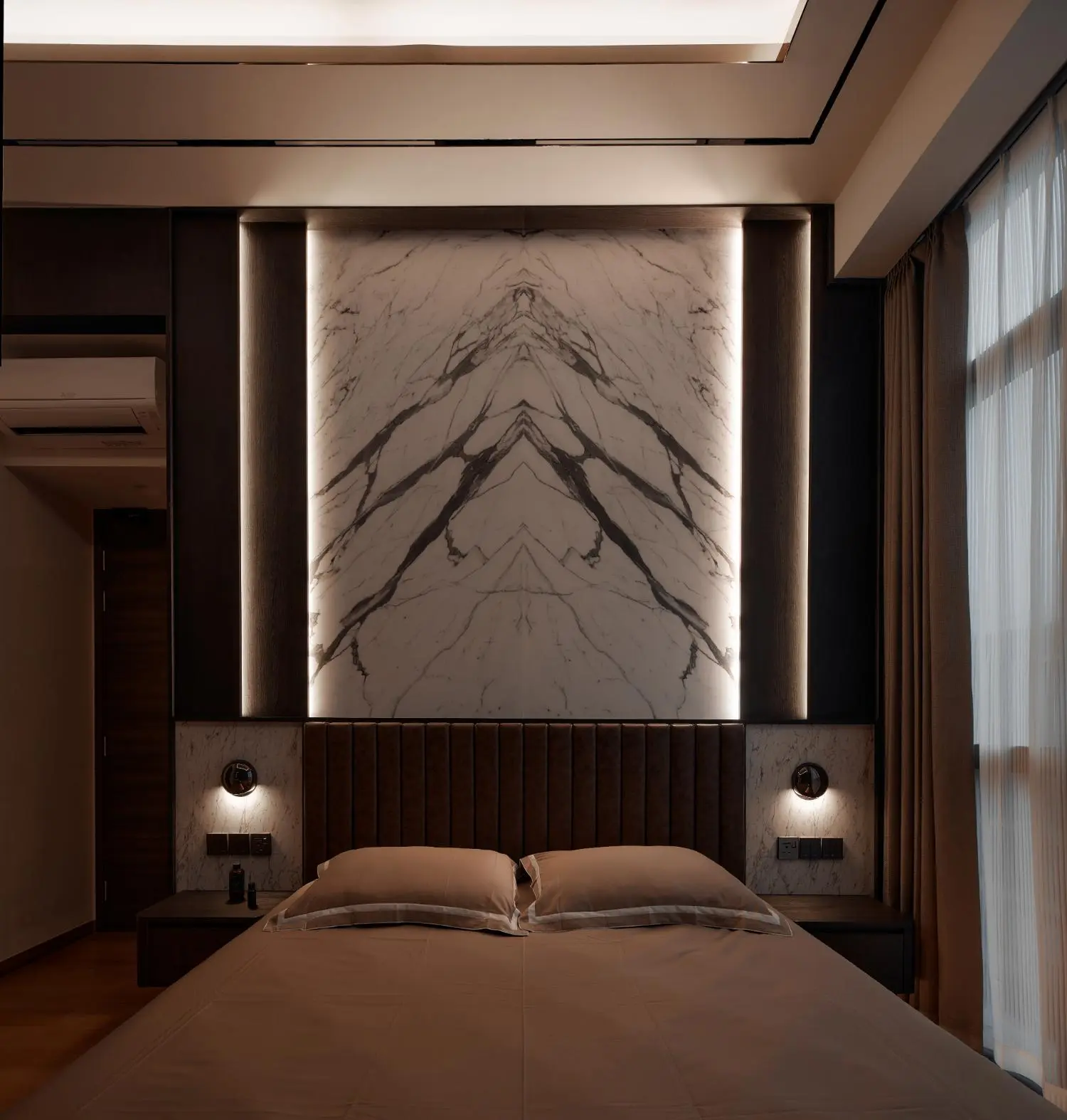 Space Change Florence Residence — bedroom with warm timber panelling