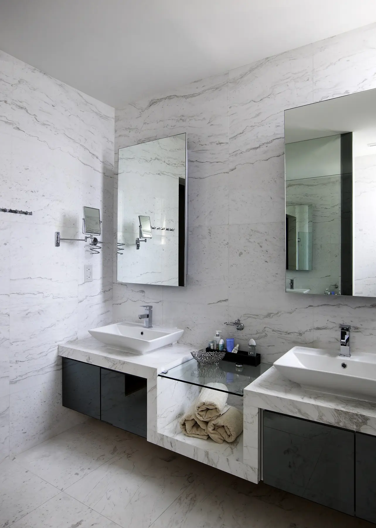 D'Perception Ritz — Modern Classicism — 7