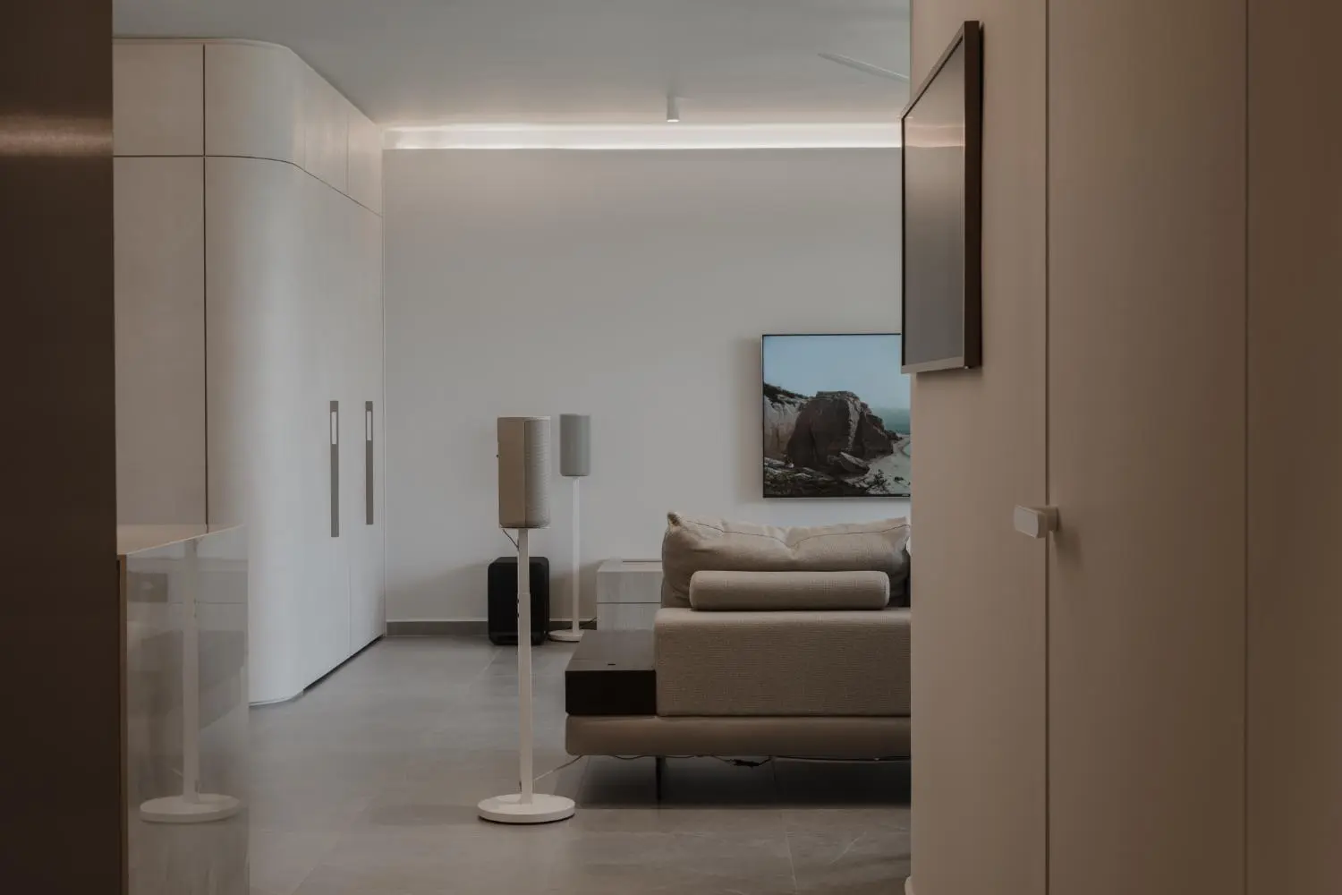 erstudio — A Quiet Continuum at Sumang Walk — 1