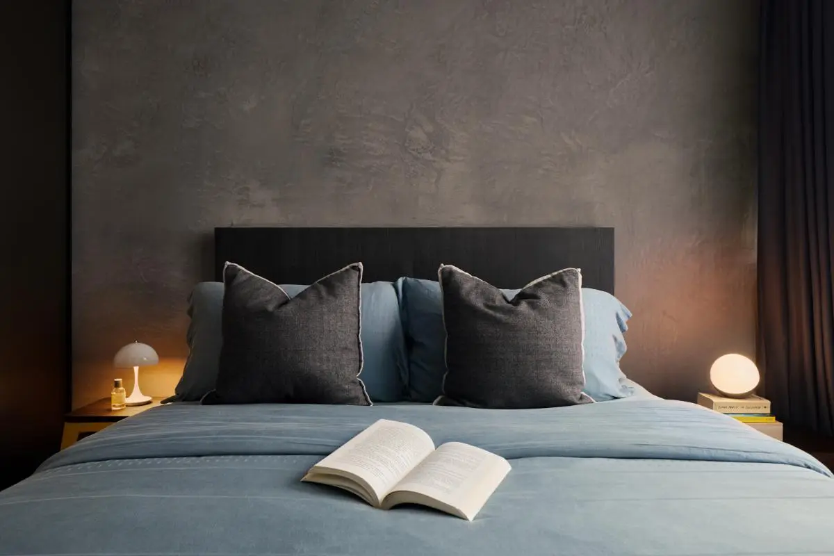 HID Studio — 4th Avenue Apartment — 8