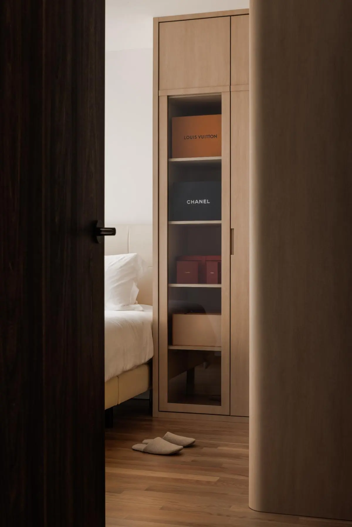 HID Studio — Pinnacle Apartment — 11