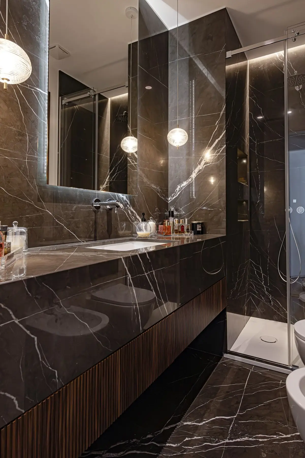 House of Sabrina — bathroom detail