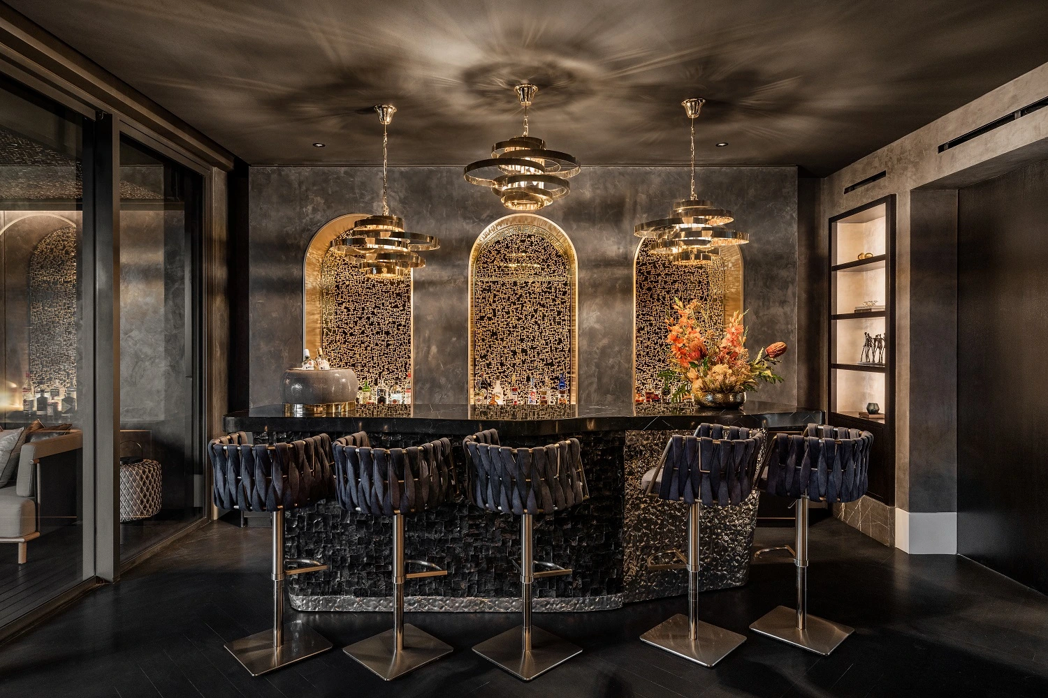 AIRA Lounge details