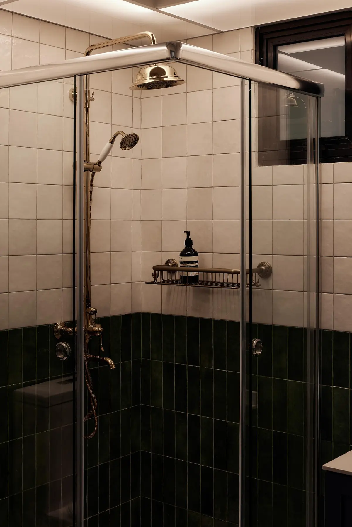 RENOSTUDIO — 125A Tengah Drive — 24