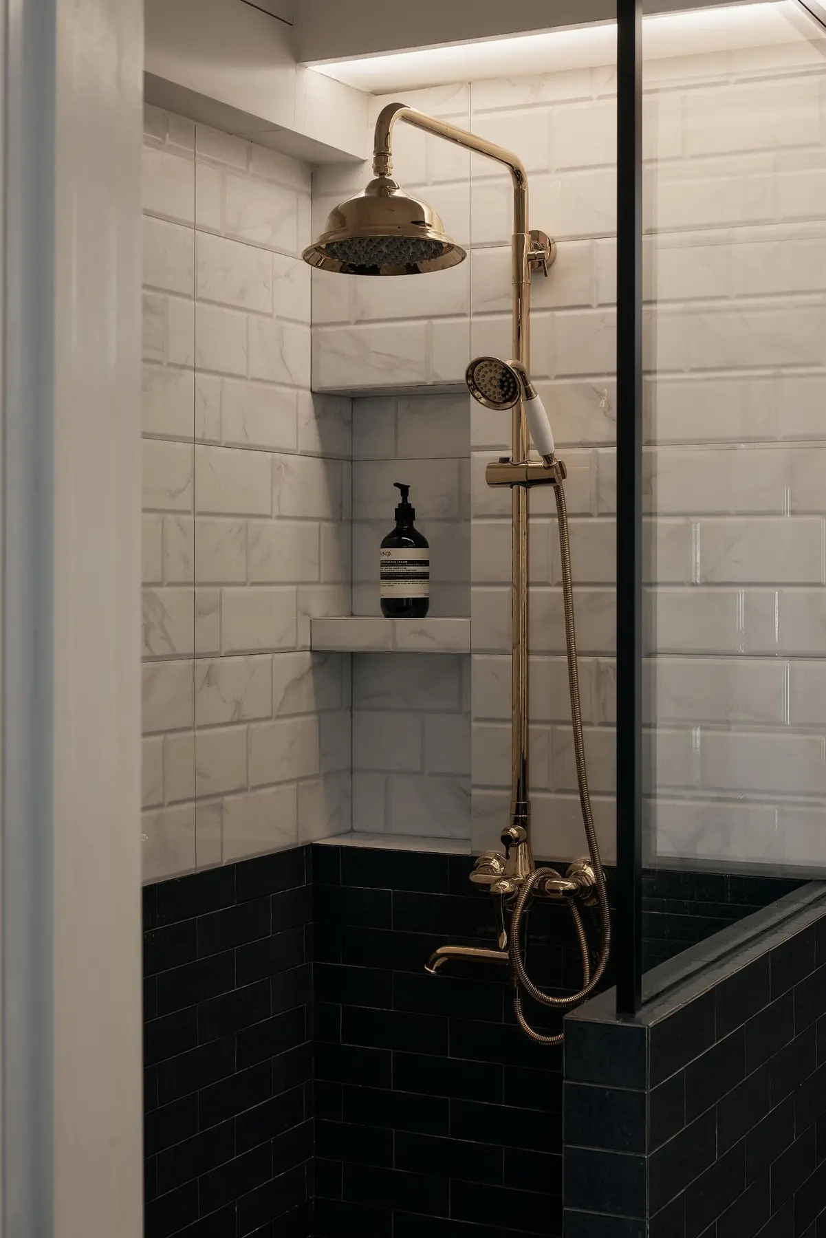 RENOSTUDIO — 125A Tengah Drive — 42