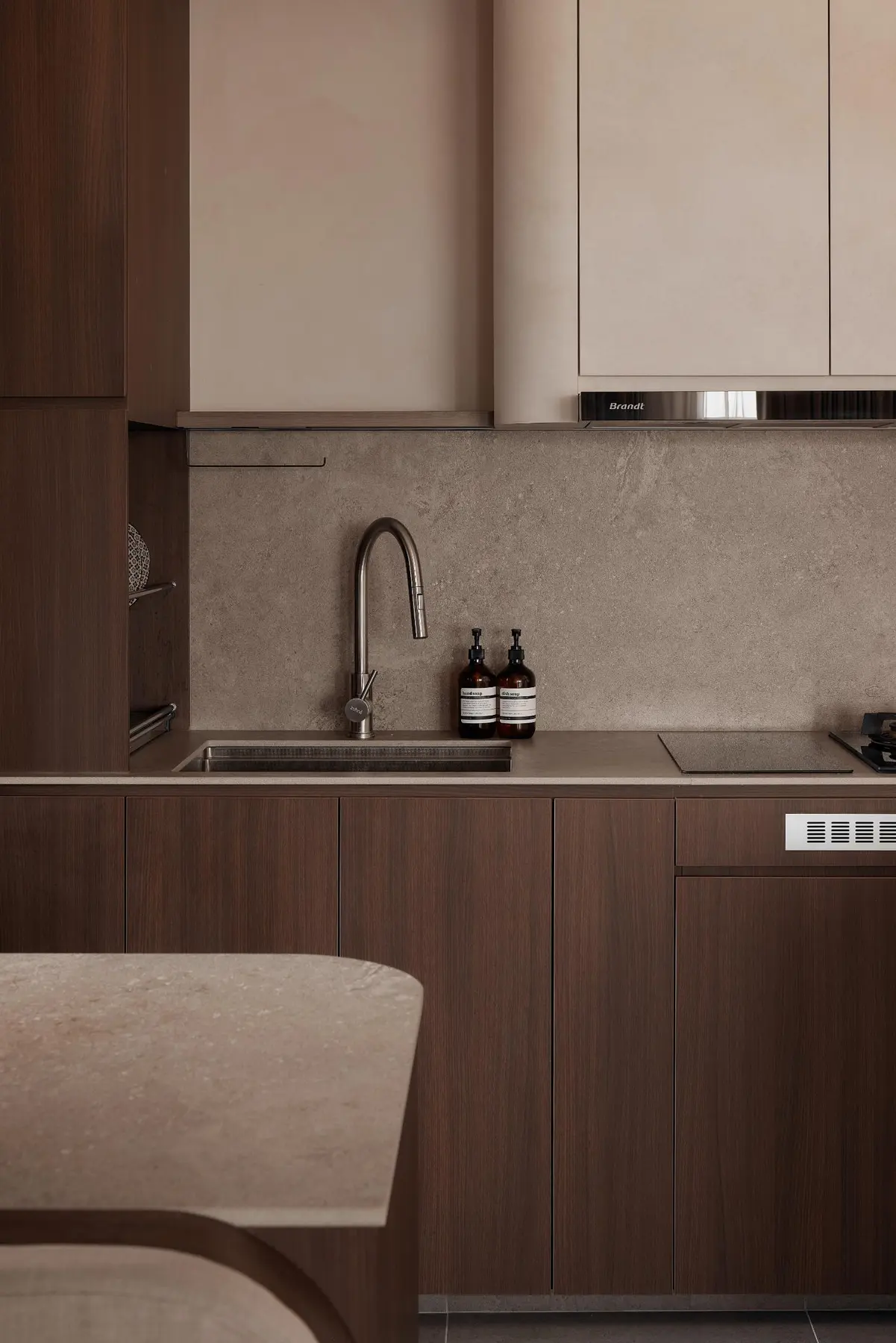RENOSTUDIO — 226A Bartley Walk — 12