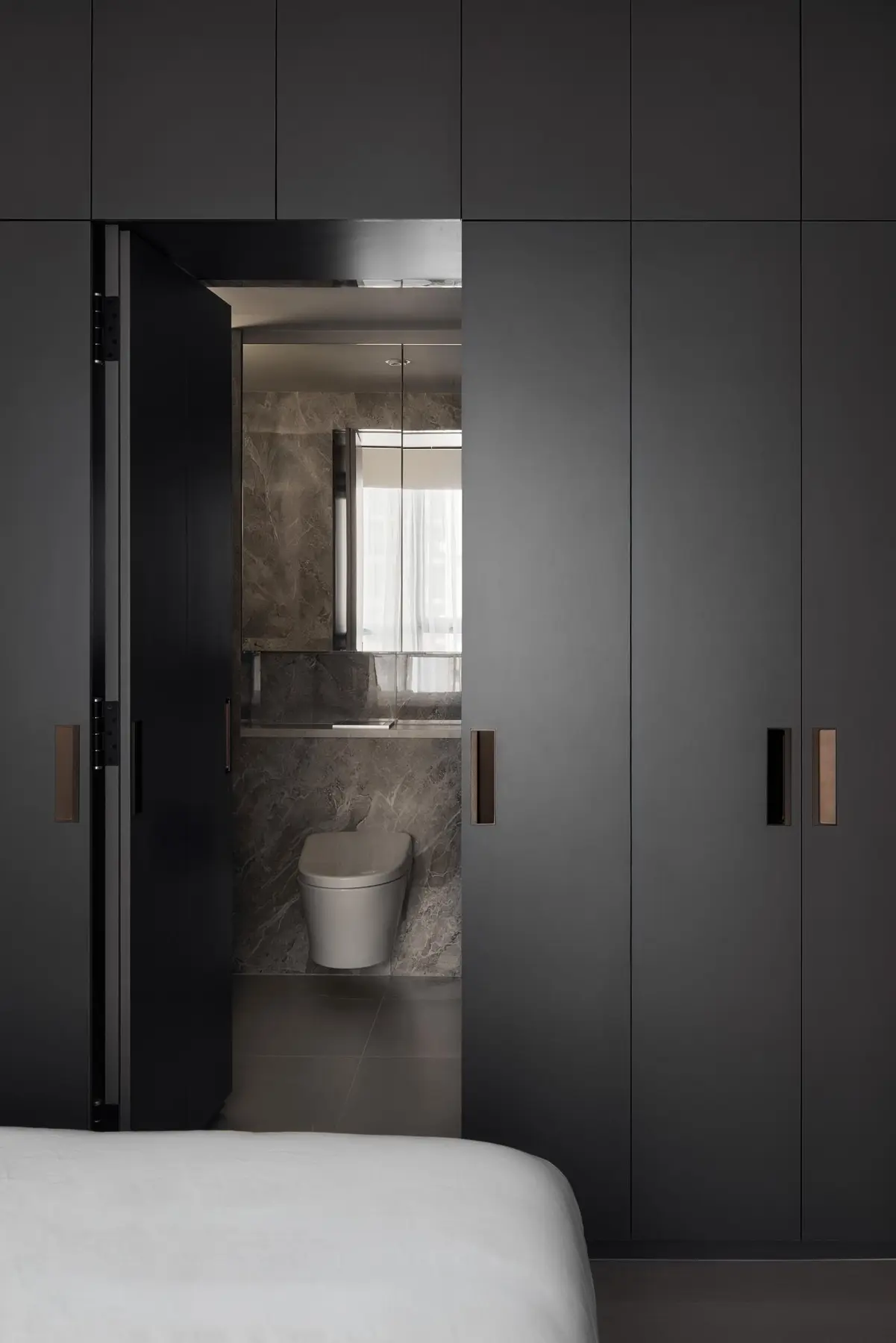 RENOSTUDIO — Esparina — 24