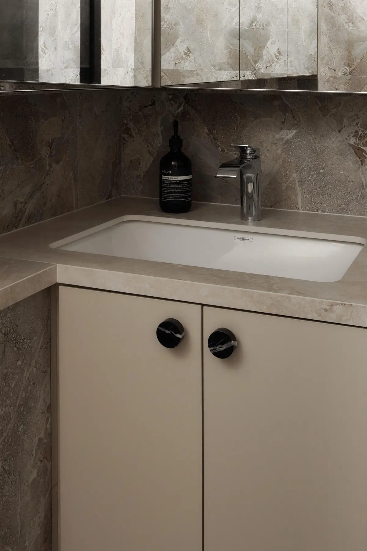 RENOSTUDIO — Esparina — 31