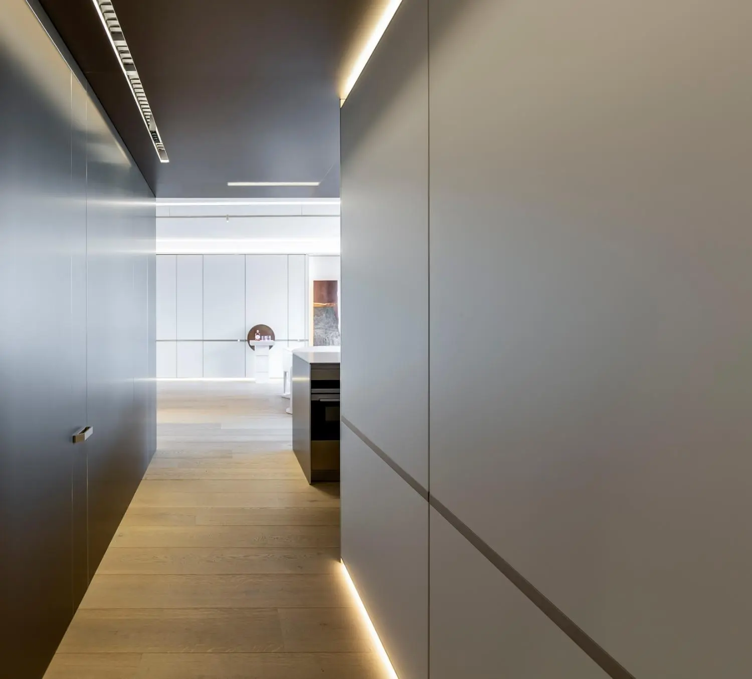 Cape Town pied-à-terre — living area overview