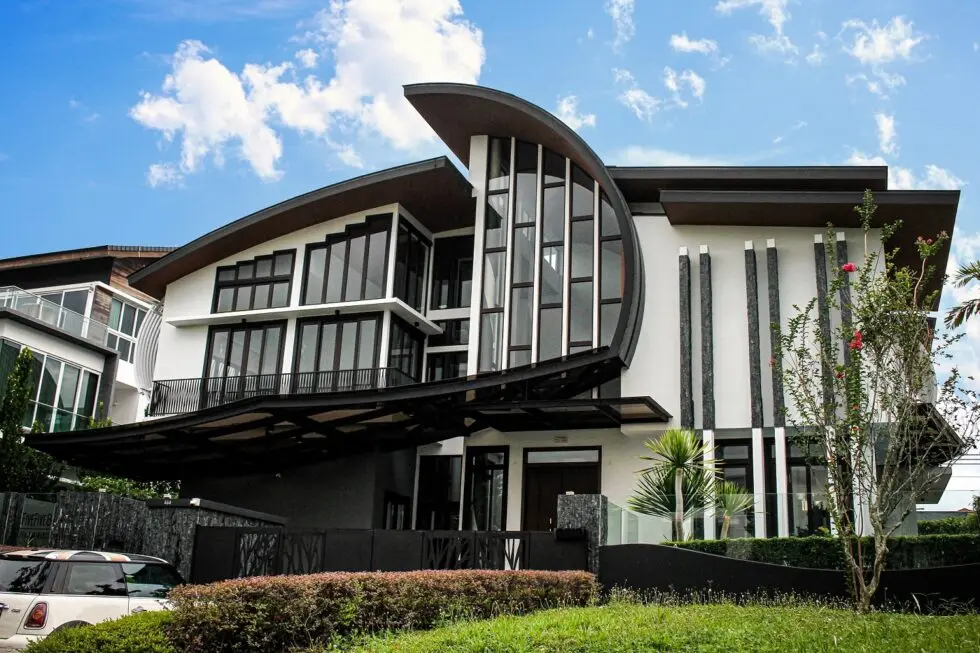 Ultra-Modern Icon by Nic & Wes Builders — 11